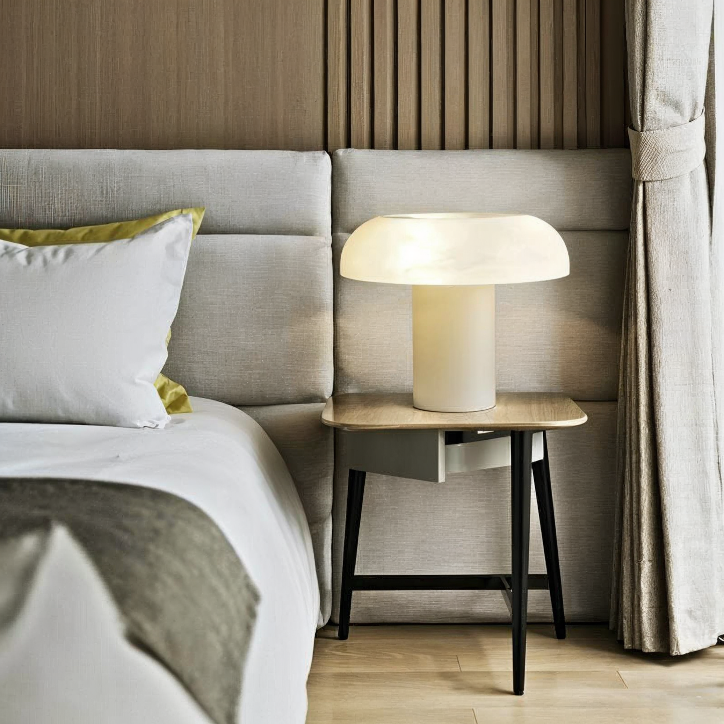 Hailey Alabaster Table Lamp