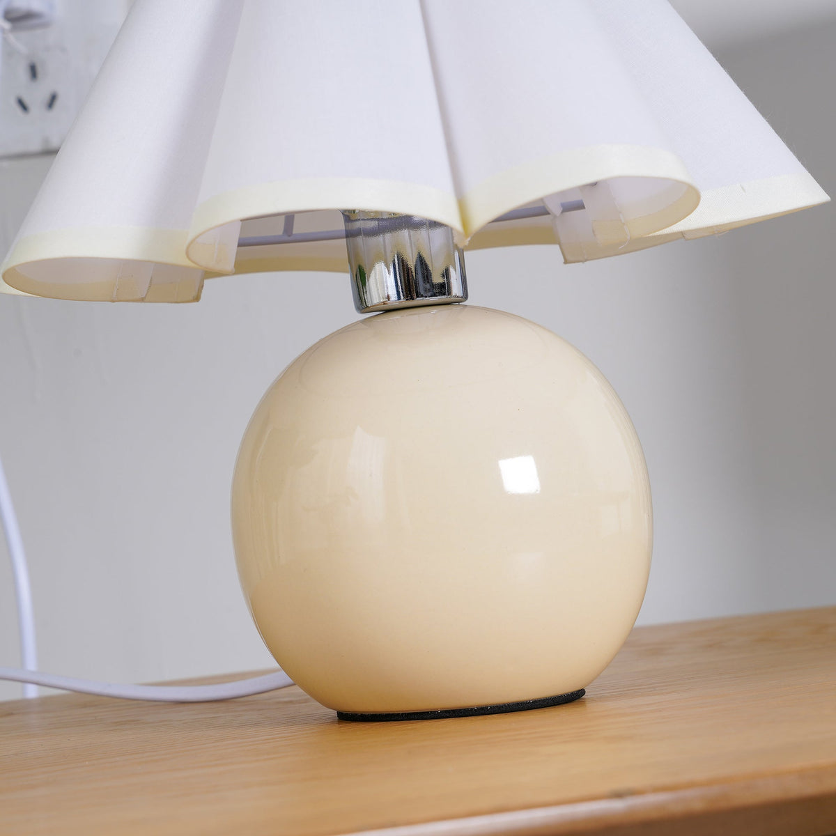 Sasha Pleat Table Lamp
