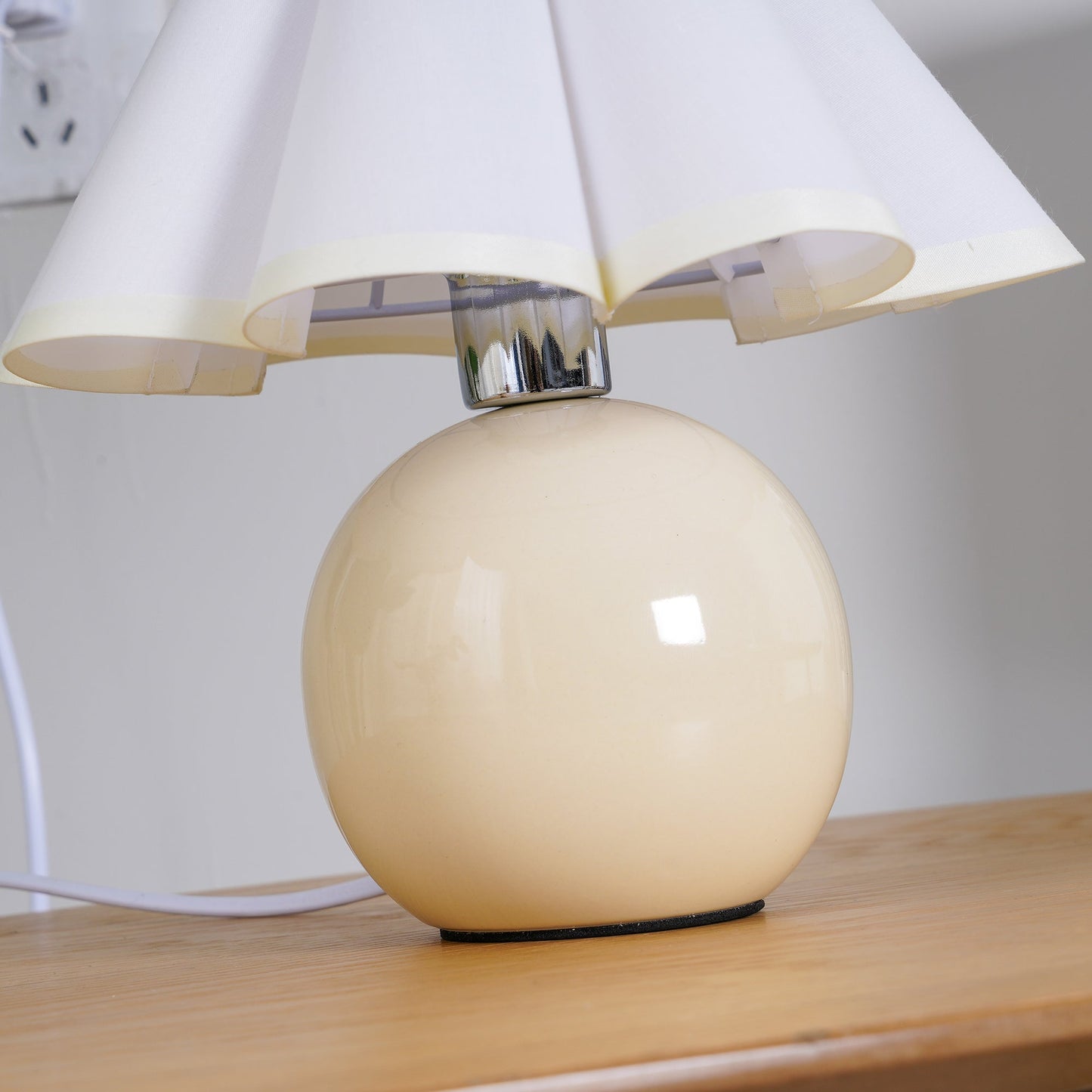 Ellie Pleat Table Lamp